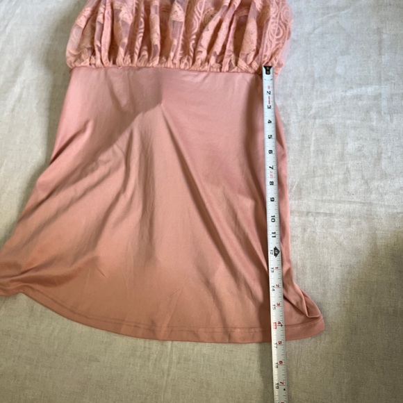 Beautiful lace open back dress - Picture 10 of 11